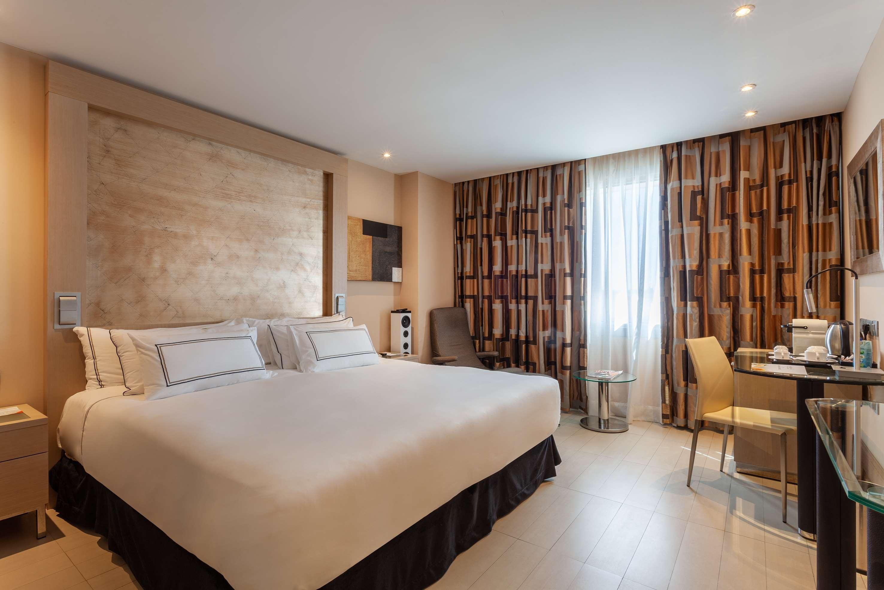 The Level At Melia Sevilla Exterior photo